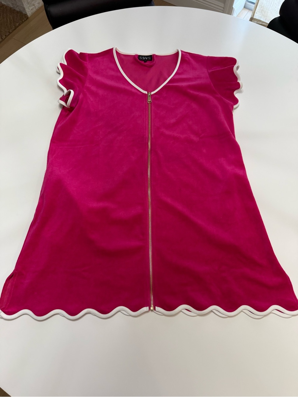Fuchsia Zip-Front Scallop Sleeve Dress NWOT - Picture 2 of 7